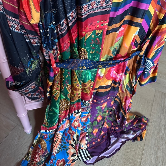 FARM Rio Mix Scarves Chemise Midi Dress NWT - Picture 12 of 14